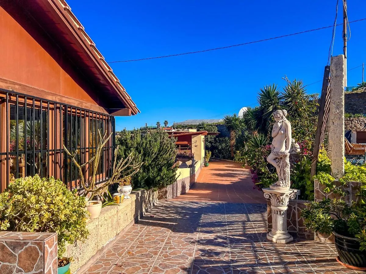 Arico Viejo Exquisite Rural House With Garden, Pool And Sea Viewsヴィラ 0*, Arico Viejo